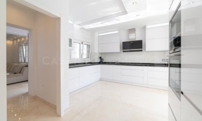 Resale - Villa - Orihuela Costa - La Zenia