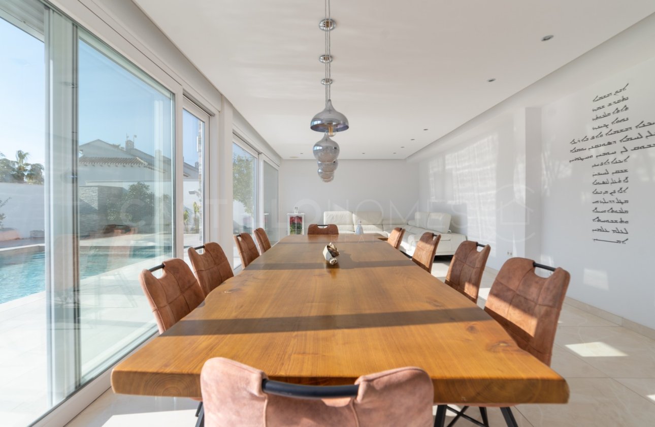 Resale - Villa - Orihuela Costa - La Zenia