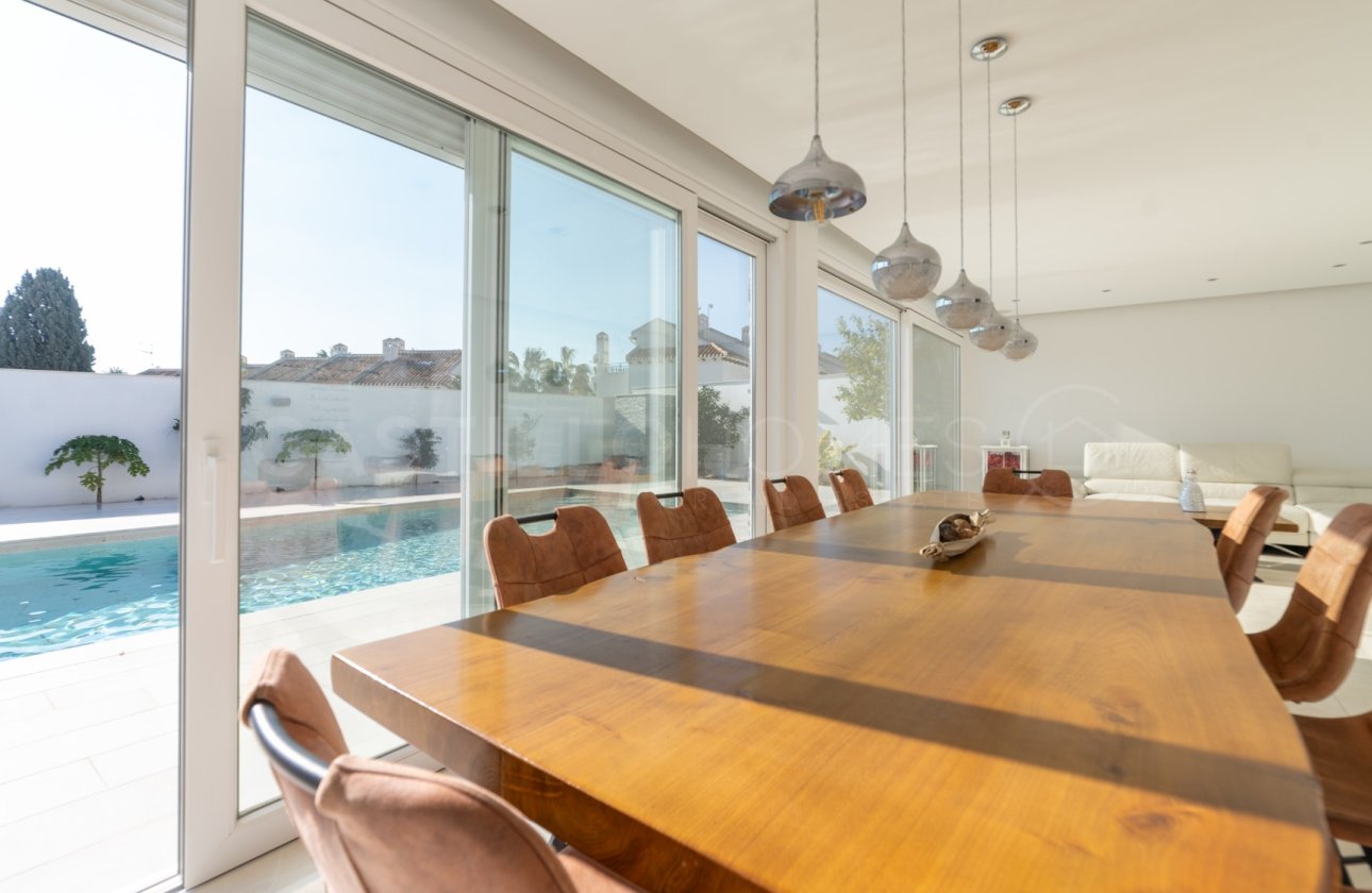 Resale - Villa - Orihuela Costa - La Zenia