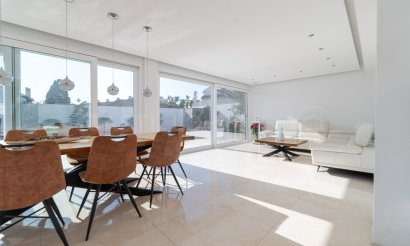 Resale - Villa - Orihuela Costa - La Zenia