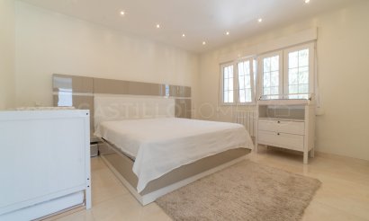 Resale - Villa - Orihuela Costa - La Zenia