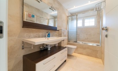 Resale - Villa - Orihuela Costa - La Zenia