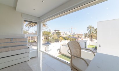 Resale - Villa - Orihuela Costa - La Zenia