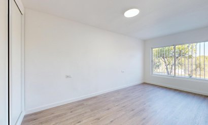 Resale - Bungalow - Orihuela Costa - Villamartín-Las Filipinas