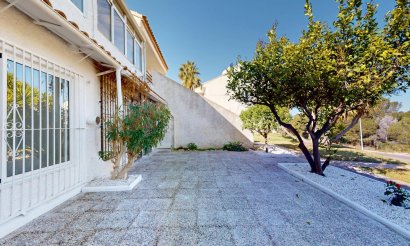 Resale - Bungalow - Orihuela Costa - Villamartín-Las Filipinas