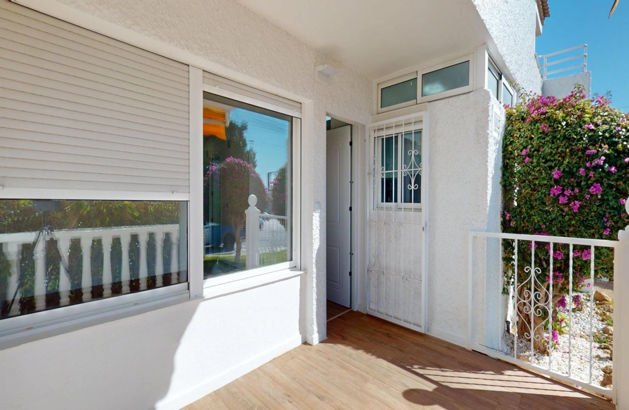 Resale - Bungalow - Orihuela Costa - Villamartín-Las Filipinas