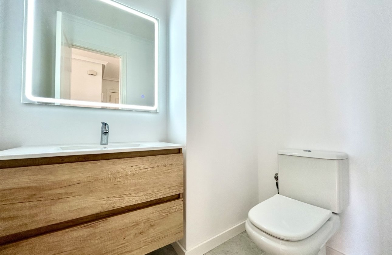 Resale - Apartment / flat - Campoamor R-5