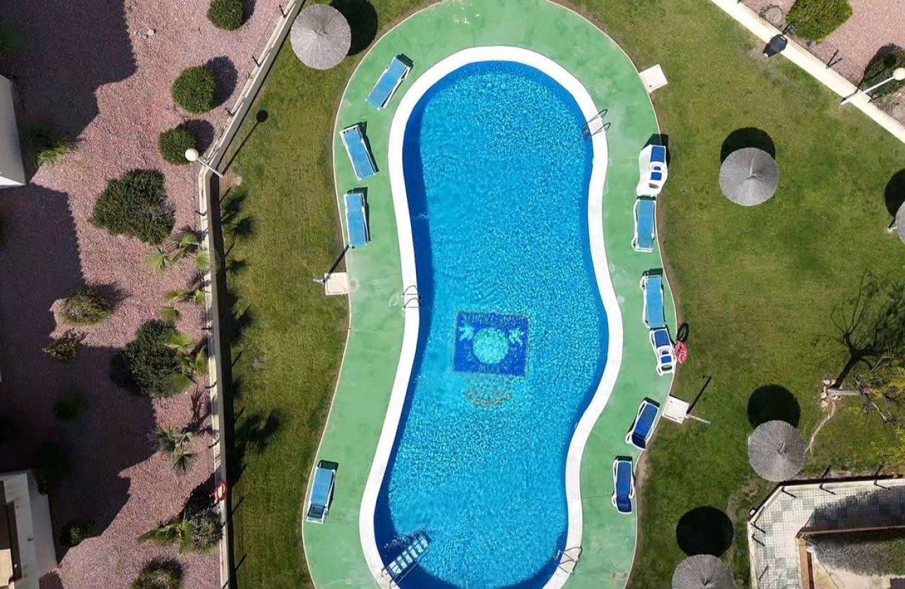 Resale - Apartment / flat - Campoamor R-5