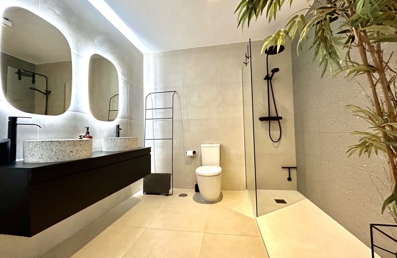 Revente - Villa - San Miguel de Salinas