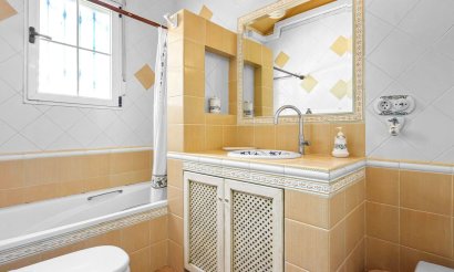 Reventa - Villa - Torrevieja - Torrelamata - La Mata