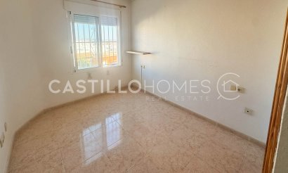 Resale - Apartment / flat - Torrevieja - La Mata