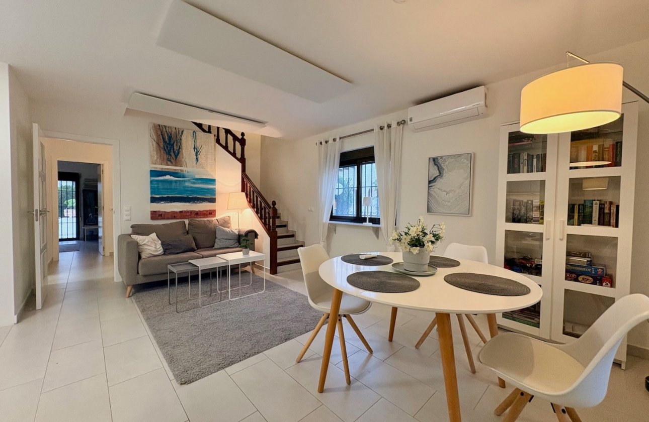 Resale - Villa - Orihuela Costa - Cabo Roig