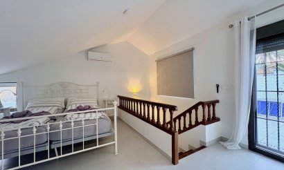 Resale - Villa - Orihuela Costa - Cabo Roig