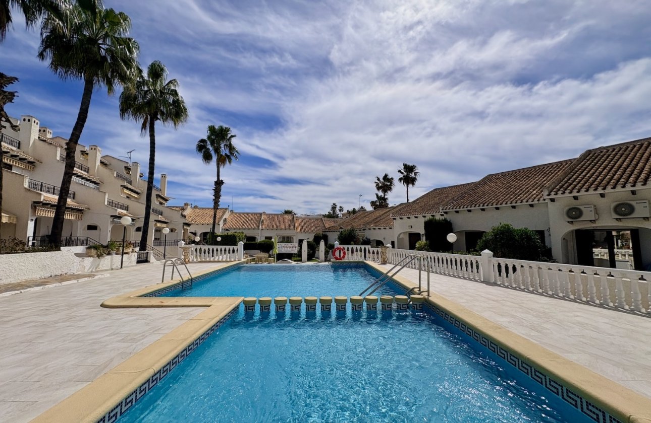 Resale - Villa - Orihuela Costa - Cabo Roig