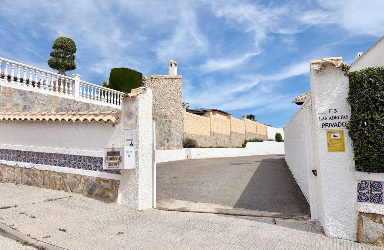 Resale - Villa - Orihuela Costa - Cabo Roig