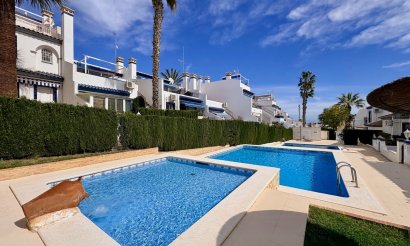 Resale - Villa - Orihuela - Villamartin
