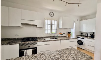 Resale - Villa - Orihuela - Villamartin