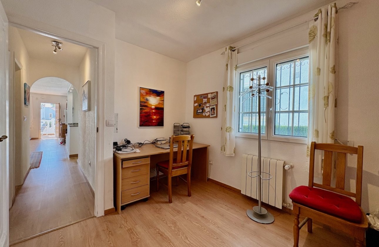 Resale - Villa - Orihuela - Villamartin