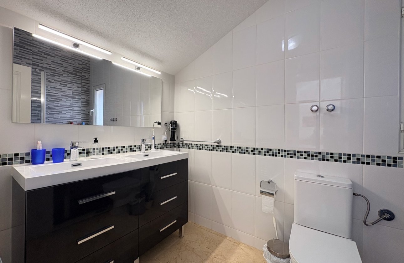 Resale - Villa - Orihuela - Villamartin