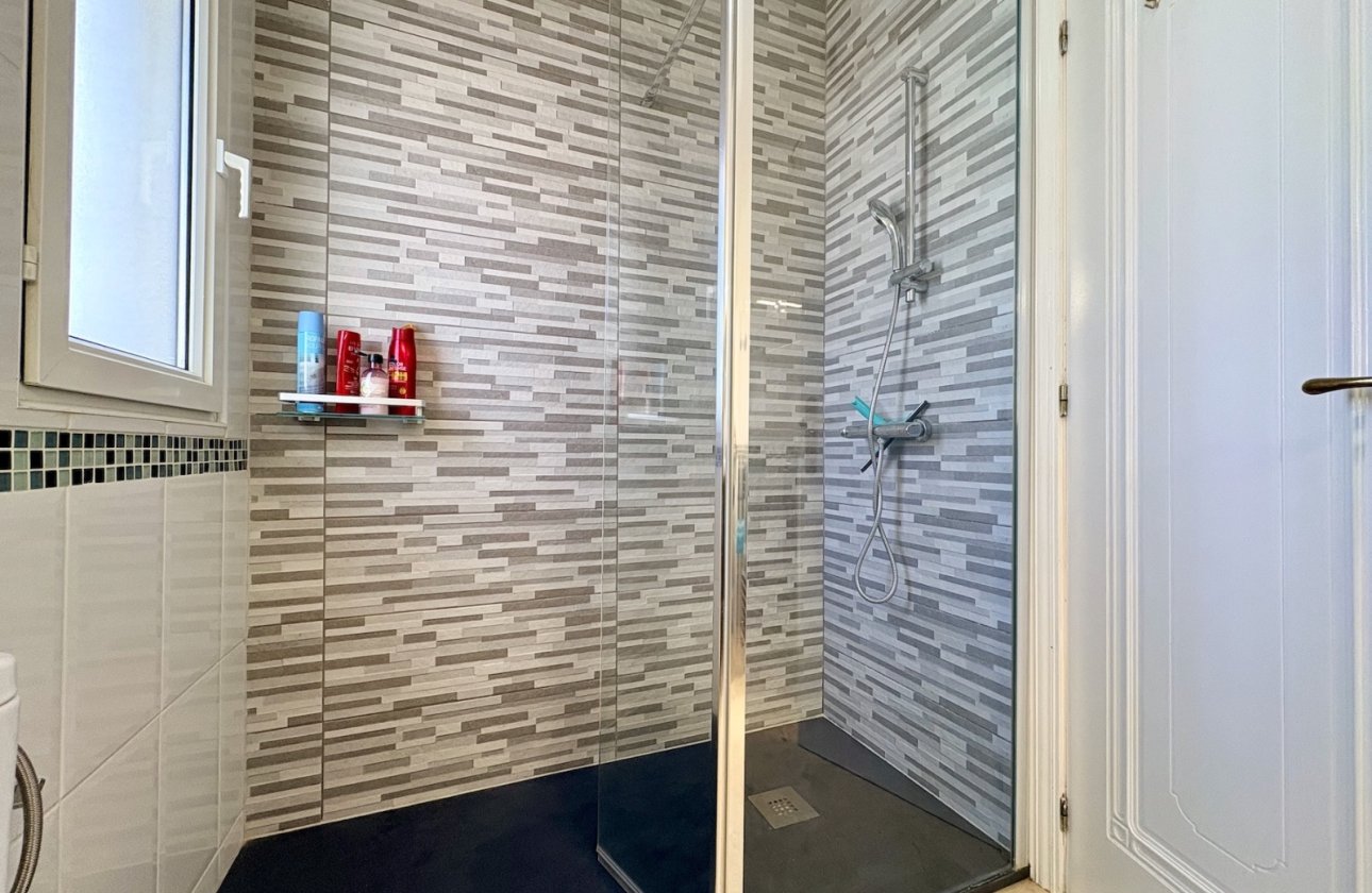 Resale - Villa - Orihuela - Villamartin