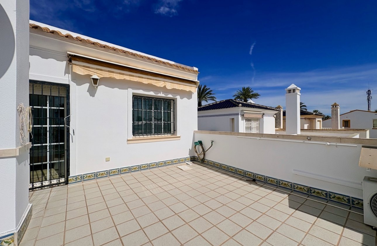 Resale - Villa - Orihuela - Villamartin