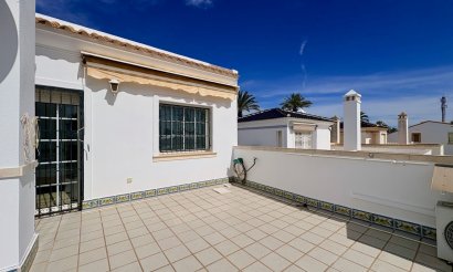 Resale - Villa - Orihuela - Villamartin