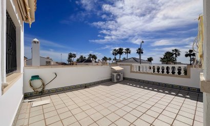 Resale - Villa - Orihuela - Villamartin
