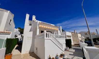 Resale - Villa - Orihuela - Villamartin