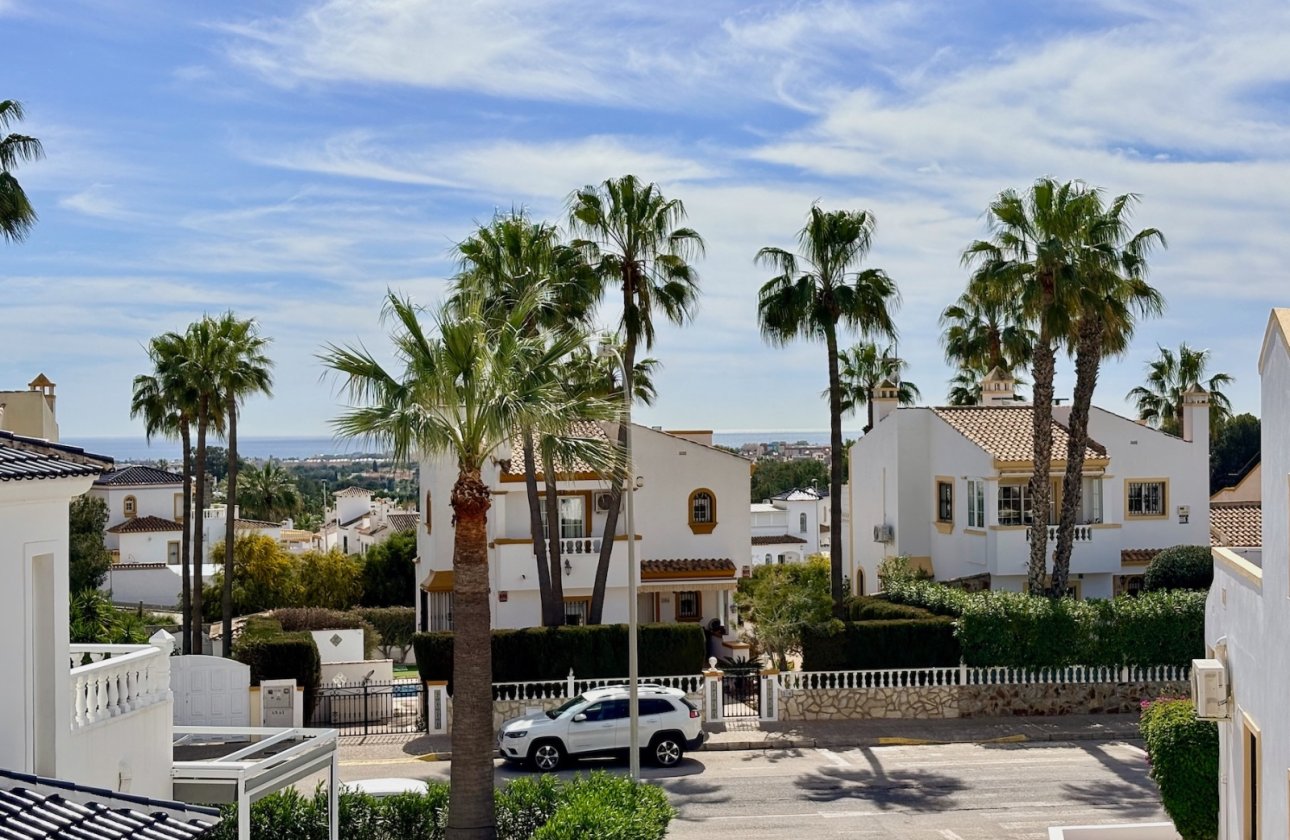 Resale - Villa - Orihuela - Villamartin