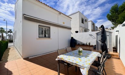 Resale - Villa - Orihuela - Villamartin