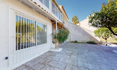 Resale - Bungalow - Orihuela Costa - Villamartín