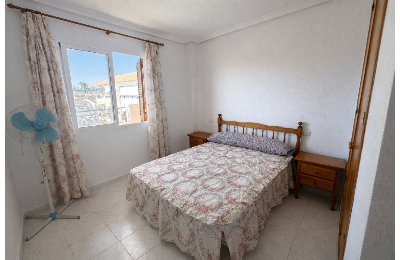 Resale - Apartment / flat - Torrevieja - PLAYA DE LA MATA