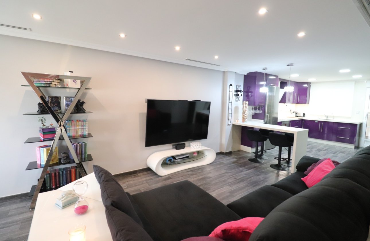 Resale - Townhouse - Redován - Redovan - Town