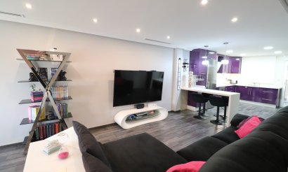 Resale - Townhouse - Redován - Redovan - Town