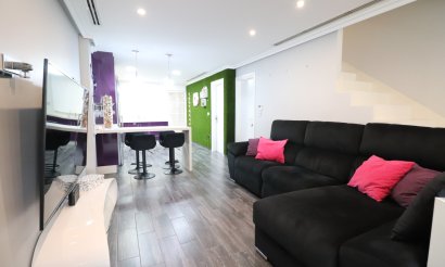 Resale - Townhouse - Redován - Redovan - Town