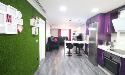 Resale - Townhouse - Redován - Redovan - Town