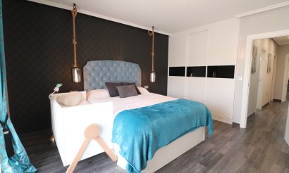 Resale - Townhouse - Redován - Redovan - Town