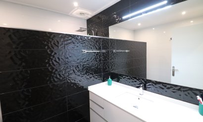 Resale - Townhouse - Redován - Redovan - Town