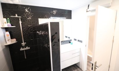 Resale - Townhouse - Redován - Redovan - Town