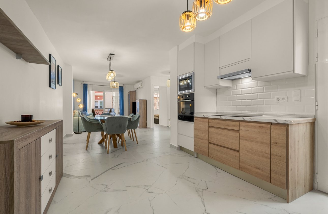 Resale - Apartment / flat - Torrevieja - Playa de El Cura