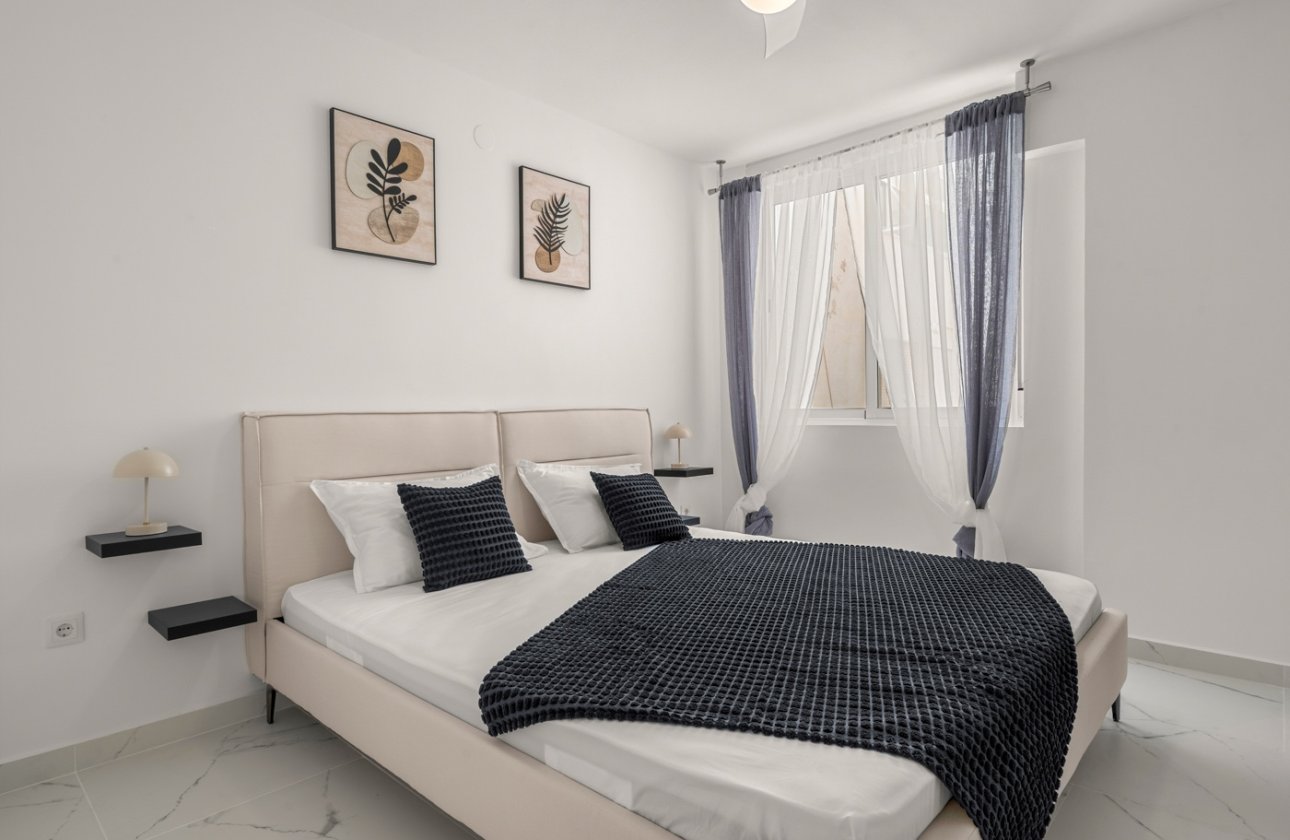 Resale - Apartment / flat - Torrevieja - Playa de El Cura