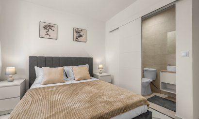 Resale - Apartment / flat - Torrevieja - Playa de El Cura