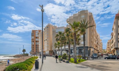 Resale - Apartment / flat - Torrevieja - Playa de El Cura