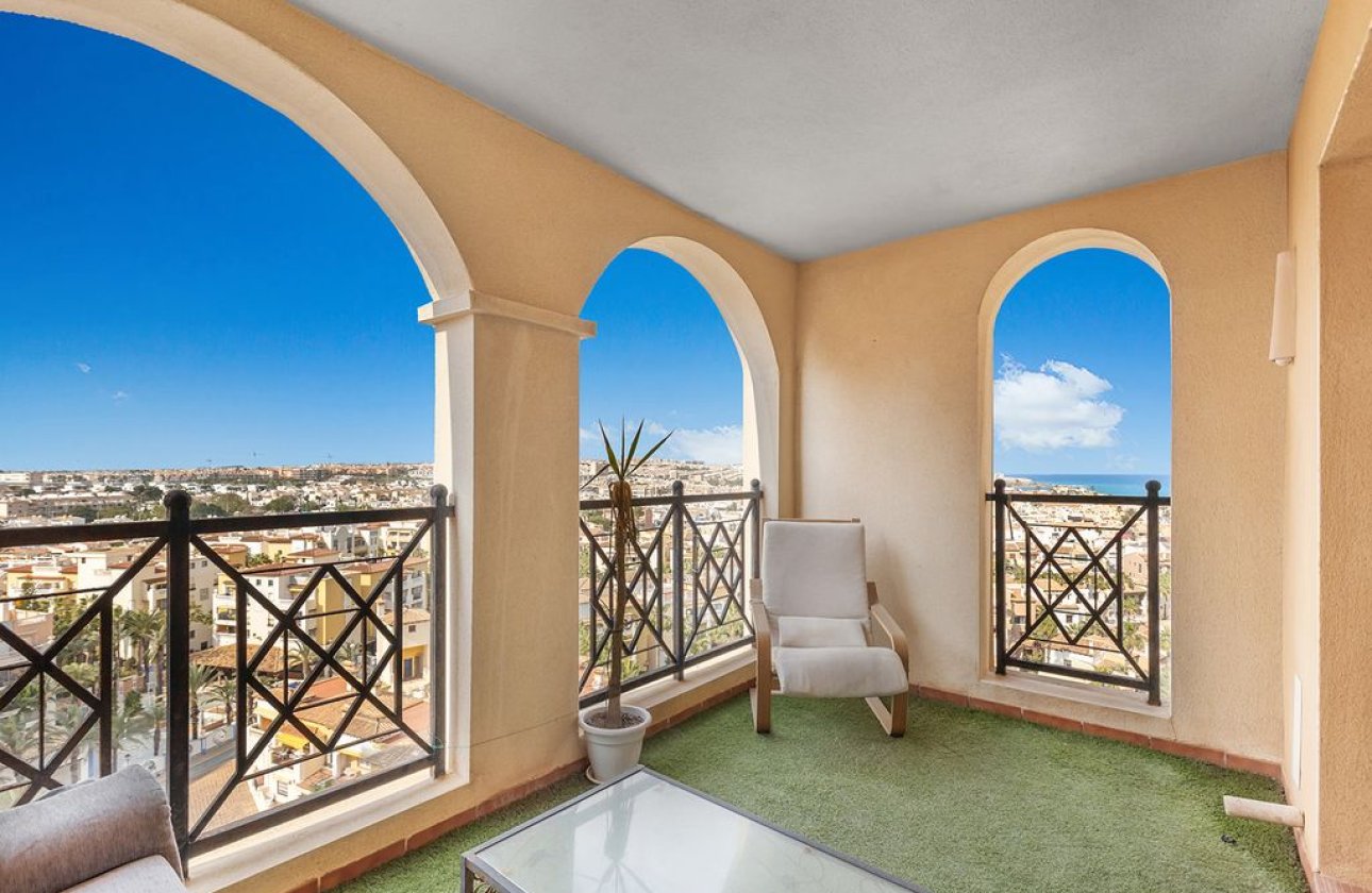 Resale - Apartment / flat - Torrevieja - Urb. Rosaleda