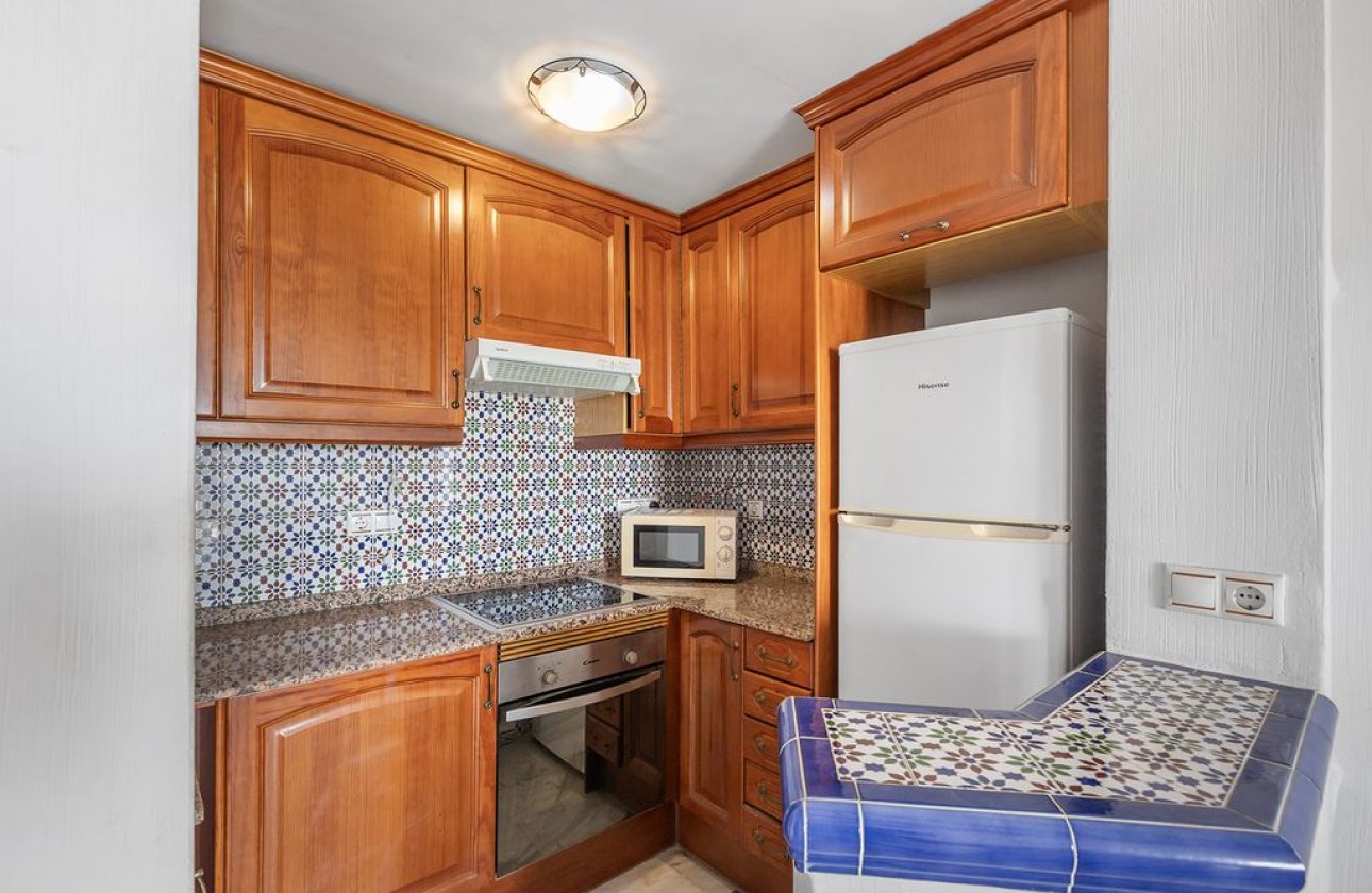 Resale - Apartment / flat - Torrevieja - Urb. Rosaleda