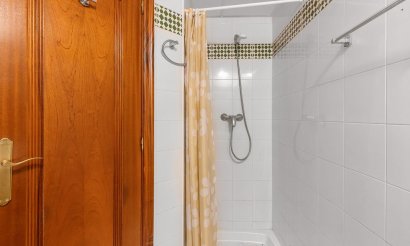 Resale - Apartment / flat - Torrevieja - Urb. Rosaleda