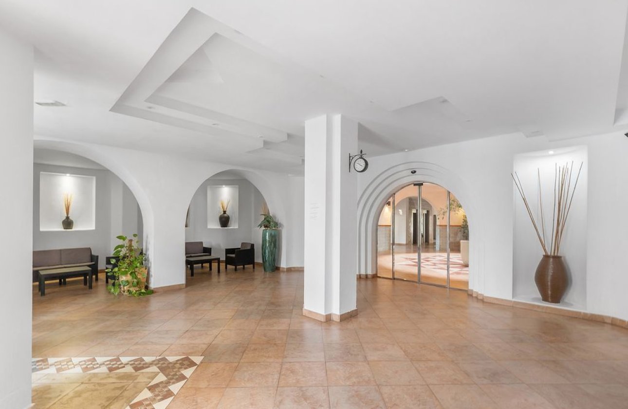 Resale - Apartment / flat - Torrevieja - Urb. Rosaleda