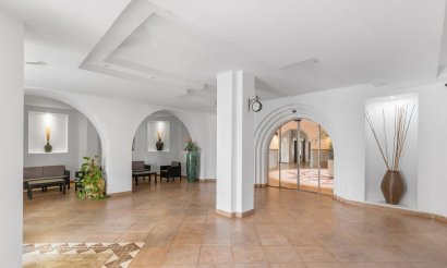 Resale - Apartment / flat - Torrevieja - Urb. Rosaleda