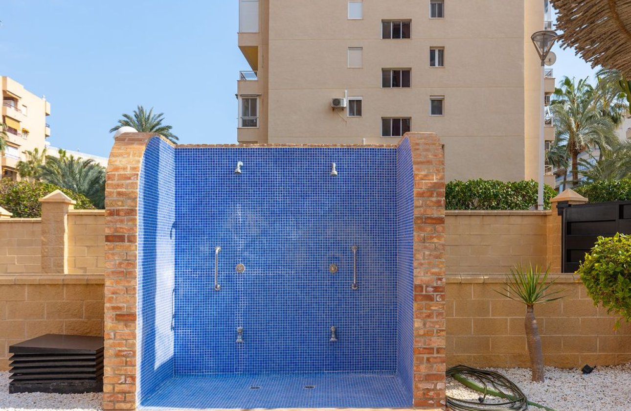 Resale - Apartment / flat - Torrevieja - Urb. Rosaleda