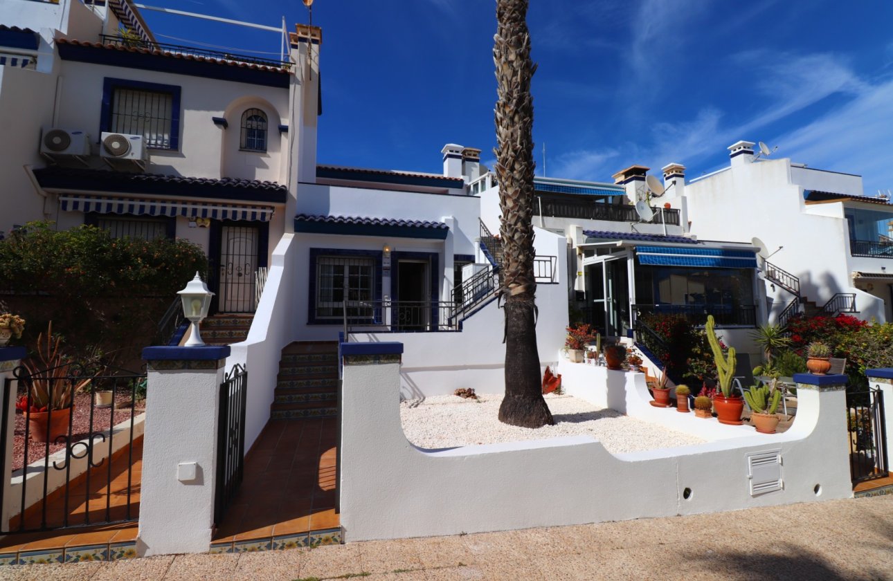 Resale - Bungalow - Orihuela Costa - Villamartin
